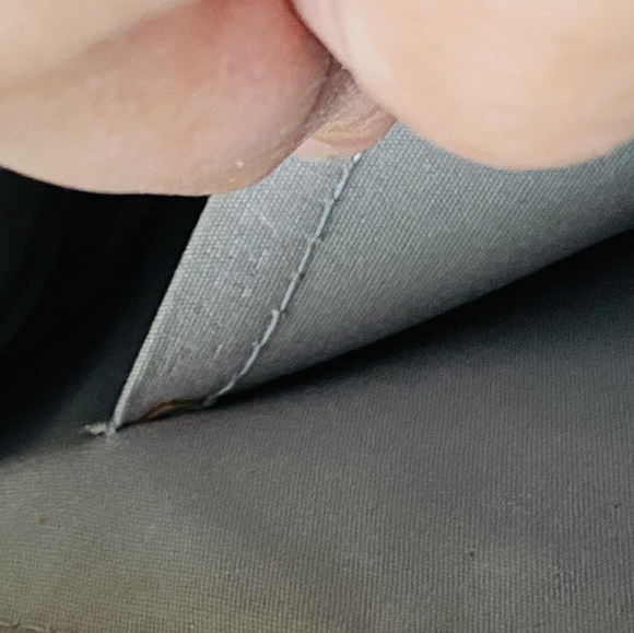 SOLD!!!(2for350)Original LV vernis - Picture 7 of 16